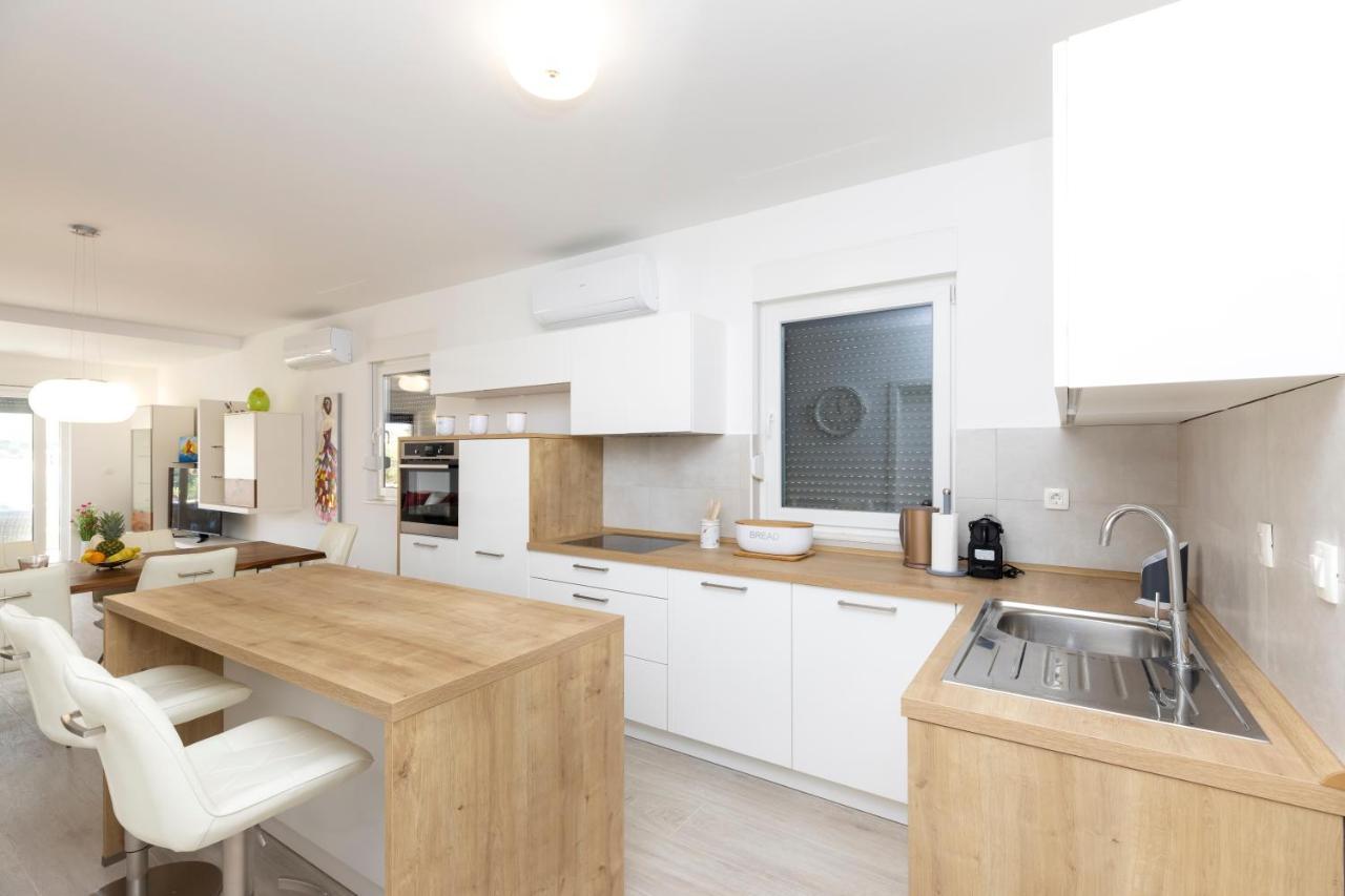 Apartments Tony Mali Lošinj Esterno foto